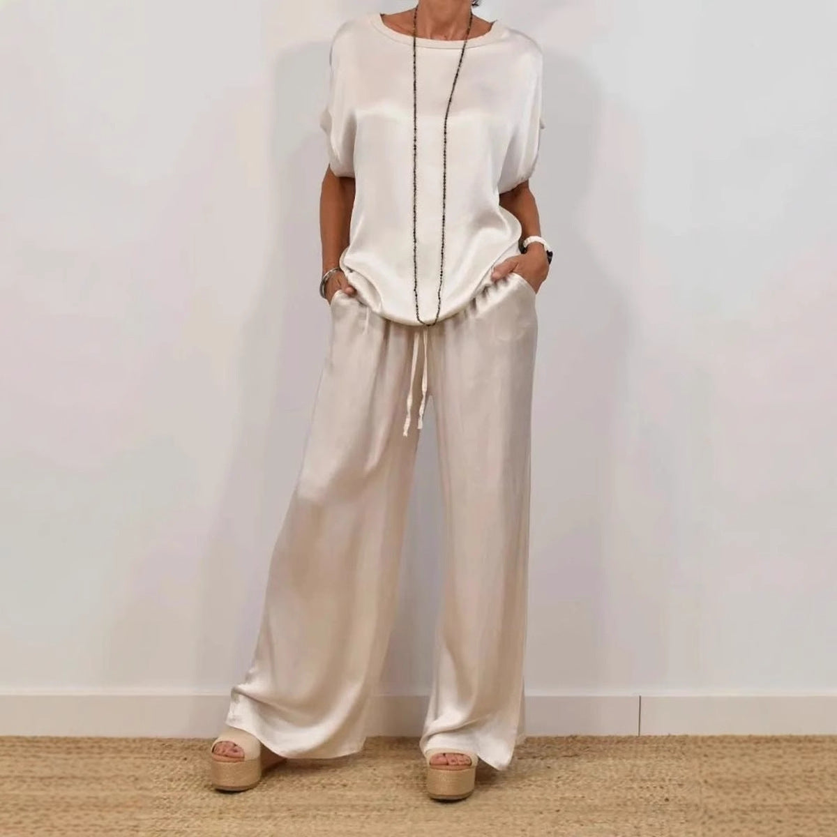 Ensemble Deux Pièces Élégant En Satin