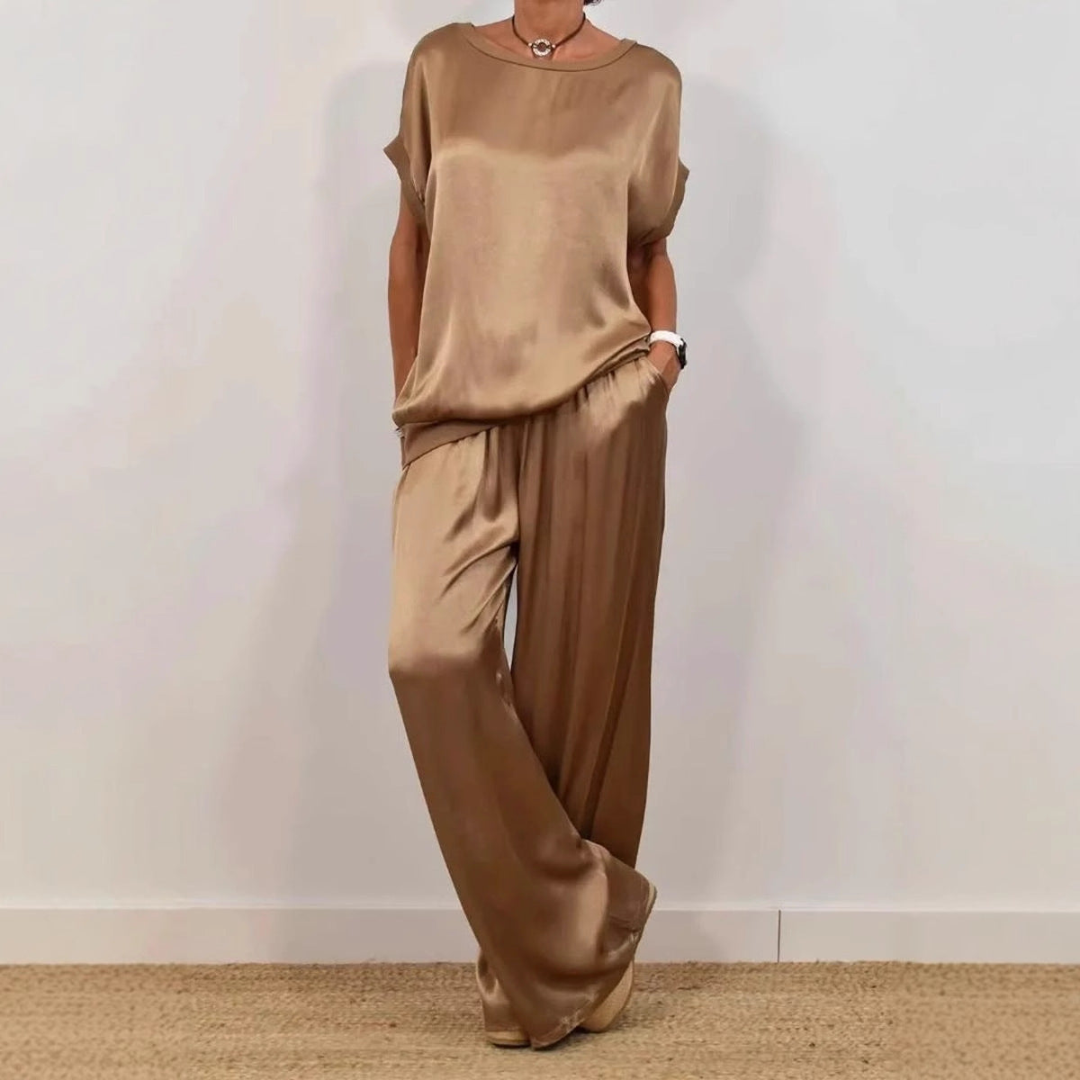 Ensemble Deux Pièces Élégant En Satin
