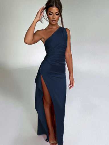 Robe Fendue Sexy à Une Épaule – Satin Uni, Dos Nu, Élégante et Moulante pour l’Été