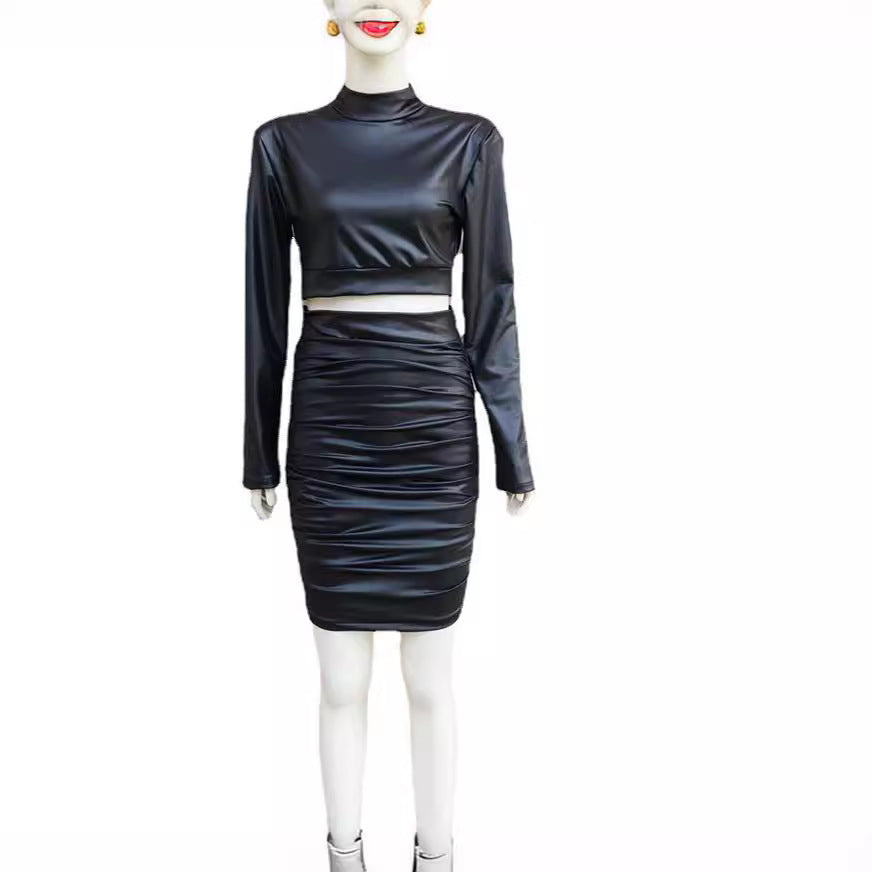 🖤 Ensemble Noir Plissé à Col Montant – Élégance Intellectuelle & Style Structuré