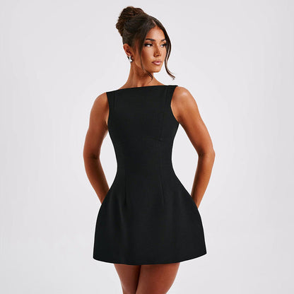 Robe Courte d'Été Sexy Sans Manches – Dos Nu, Coupe Ajustée